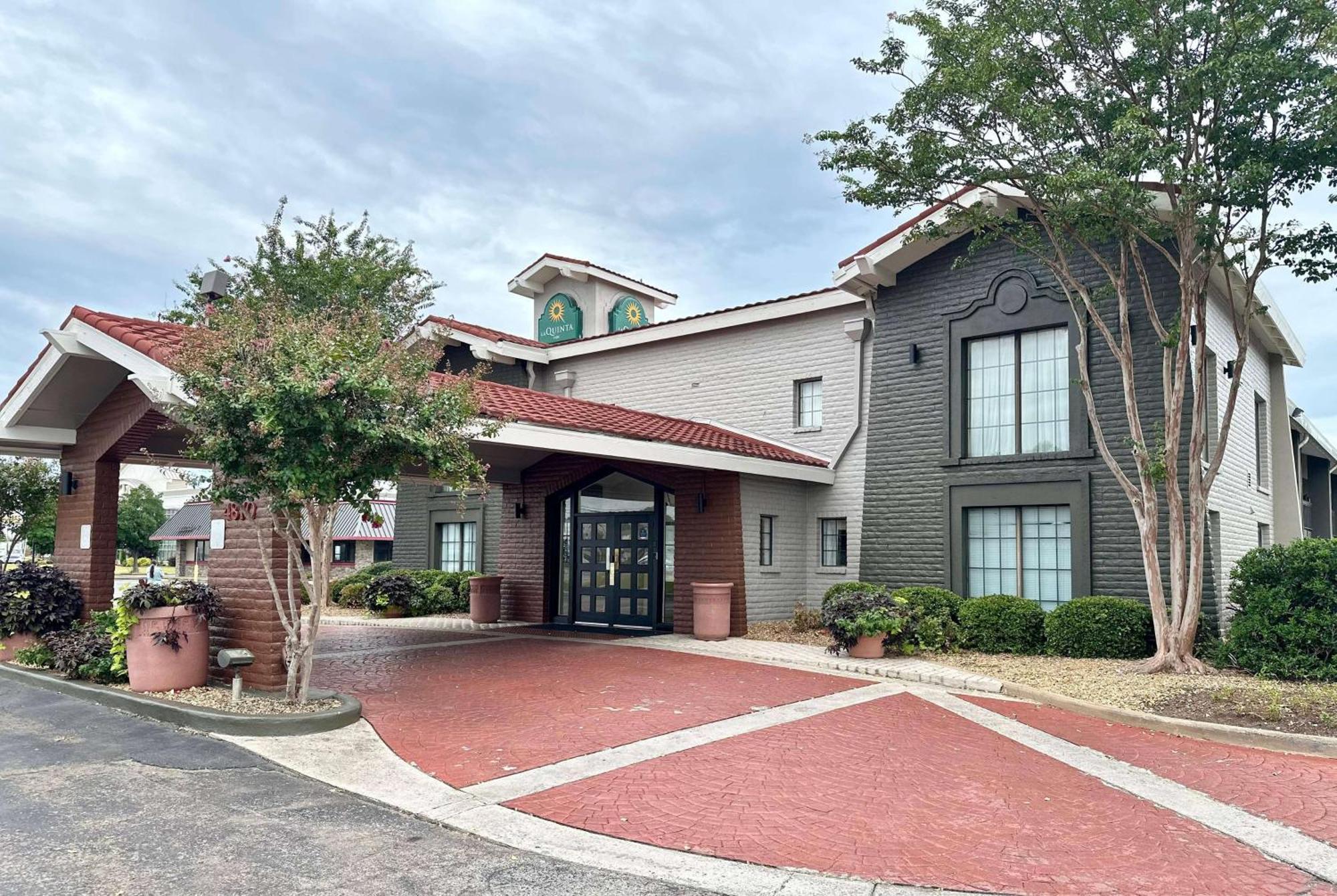 La Quinta Inn By Wyndham Huntsville Research Park Exterior foto